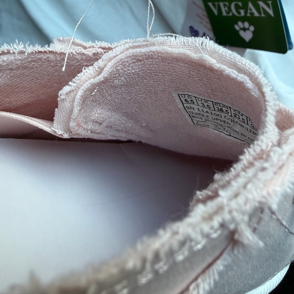 Skechers BOBS B Cute 2.0 - Light Pink (LTP)
Brand New with Tags (NWT) - Picture 7 of 8